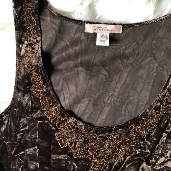 Intuitions Velvet Tank Beaded Leaves size Small - Picture 5 of 6